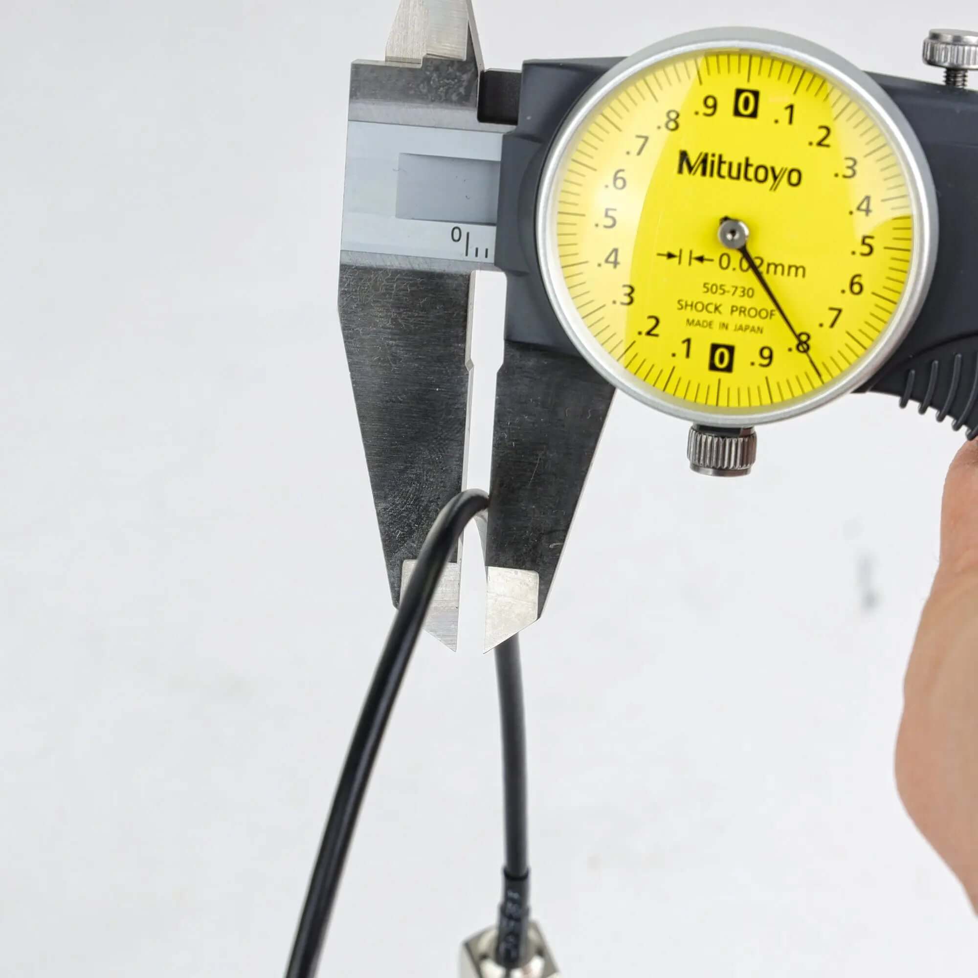 Measuring outer diameter of ultra-thin SDI BNC cable