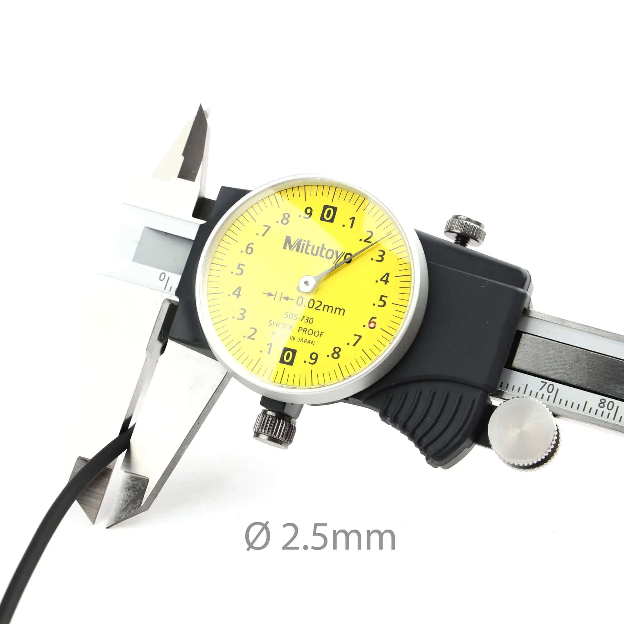 2.5mm Ultra-Thin HDMI Cable Diameter Measurement, Slim Profile for Tight Spaces & On-the-Go Use