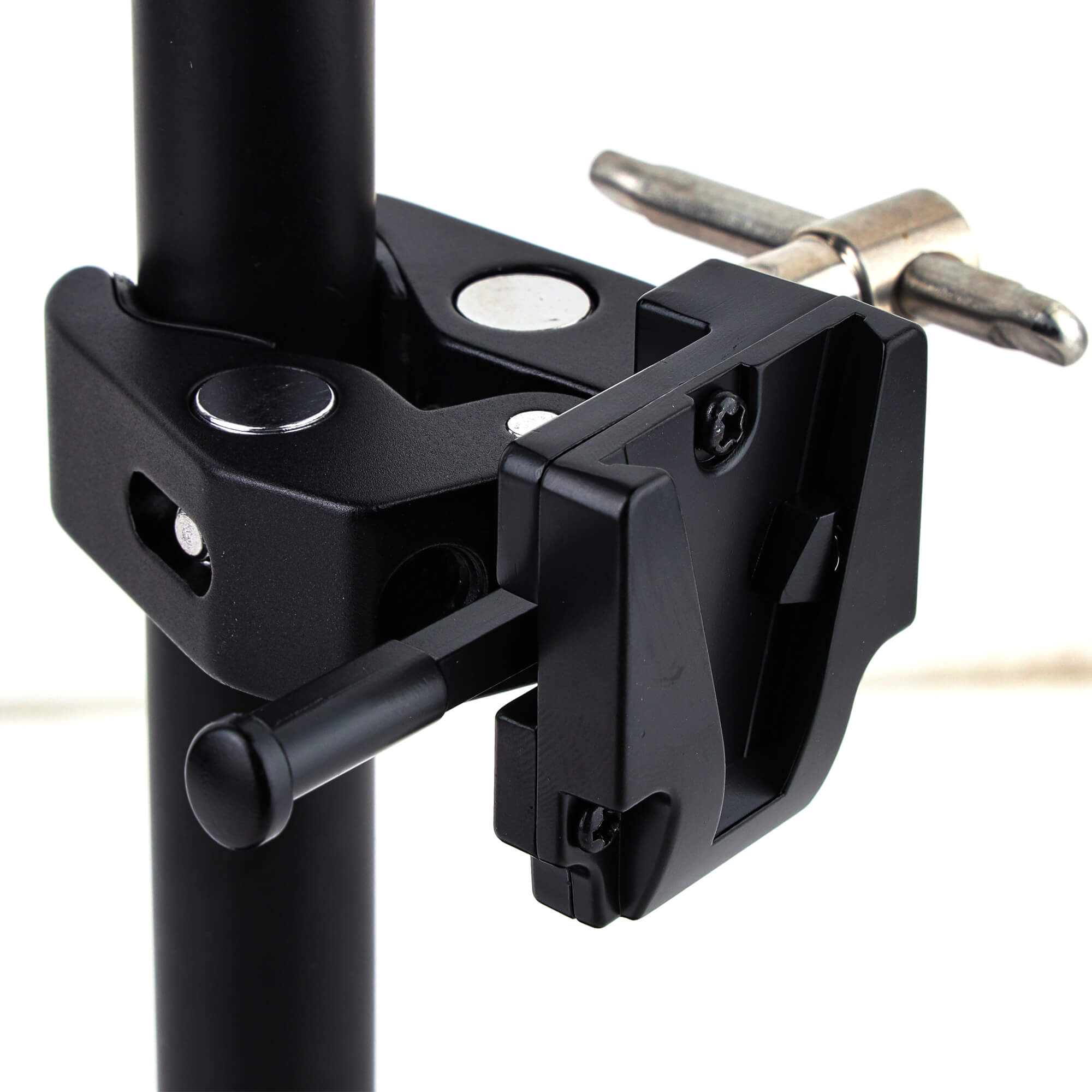 v mount with clamp